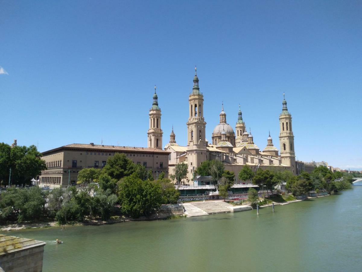 Acojedor Piso A Metros Del Pilar Y Plaza Espana Zaragoza Luaran gambar