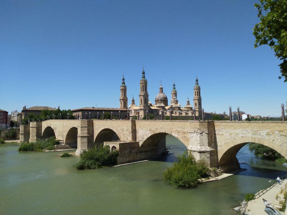 Acojedor Piso A Metros Del Pilar Y Plaza Espana Zaragoza Luaran gambar